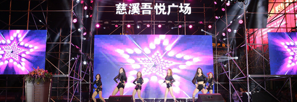 攝像團(tuán)隊(duì)